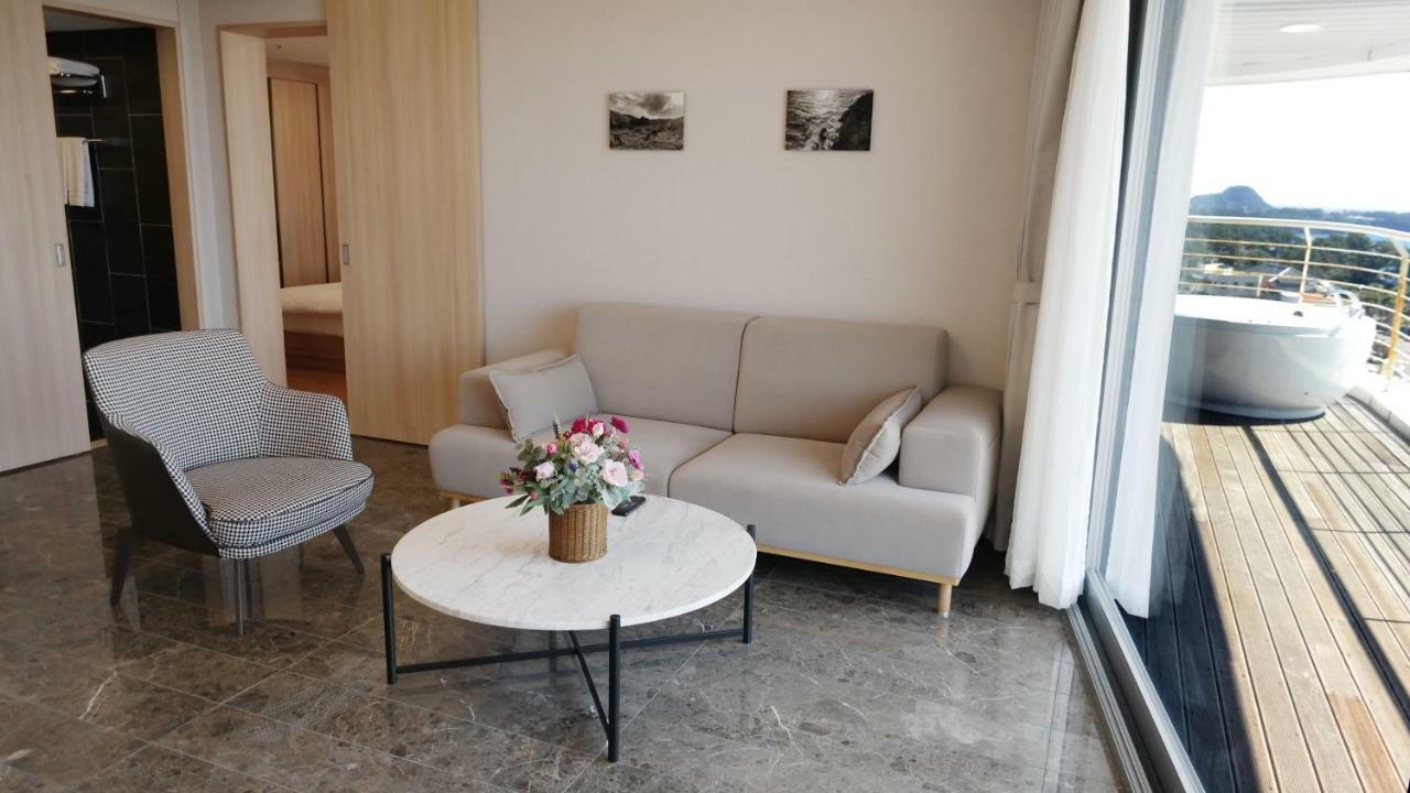 Hotel Bridge סאוגוויפו מראה חיצוני תמונה